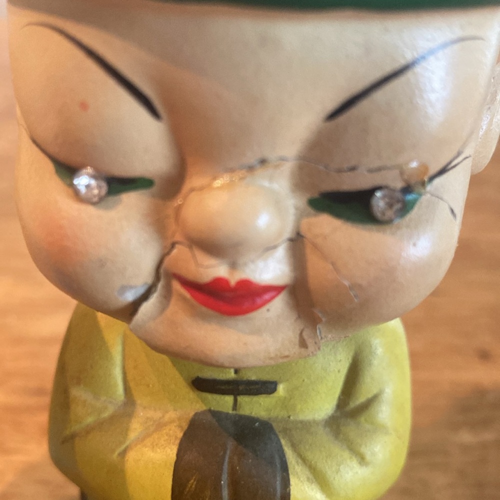Antique Japanese bobble heads please note theirs some damage on the male. - Picture 2 of 8